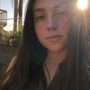 Meet your Posher, Alina